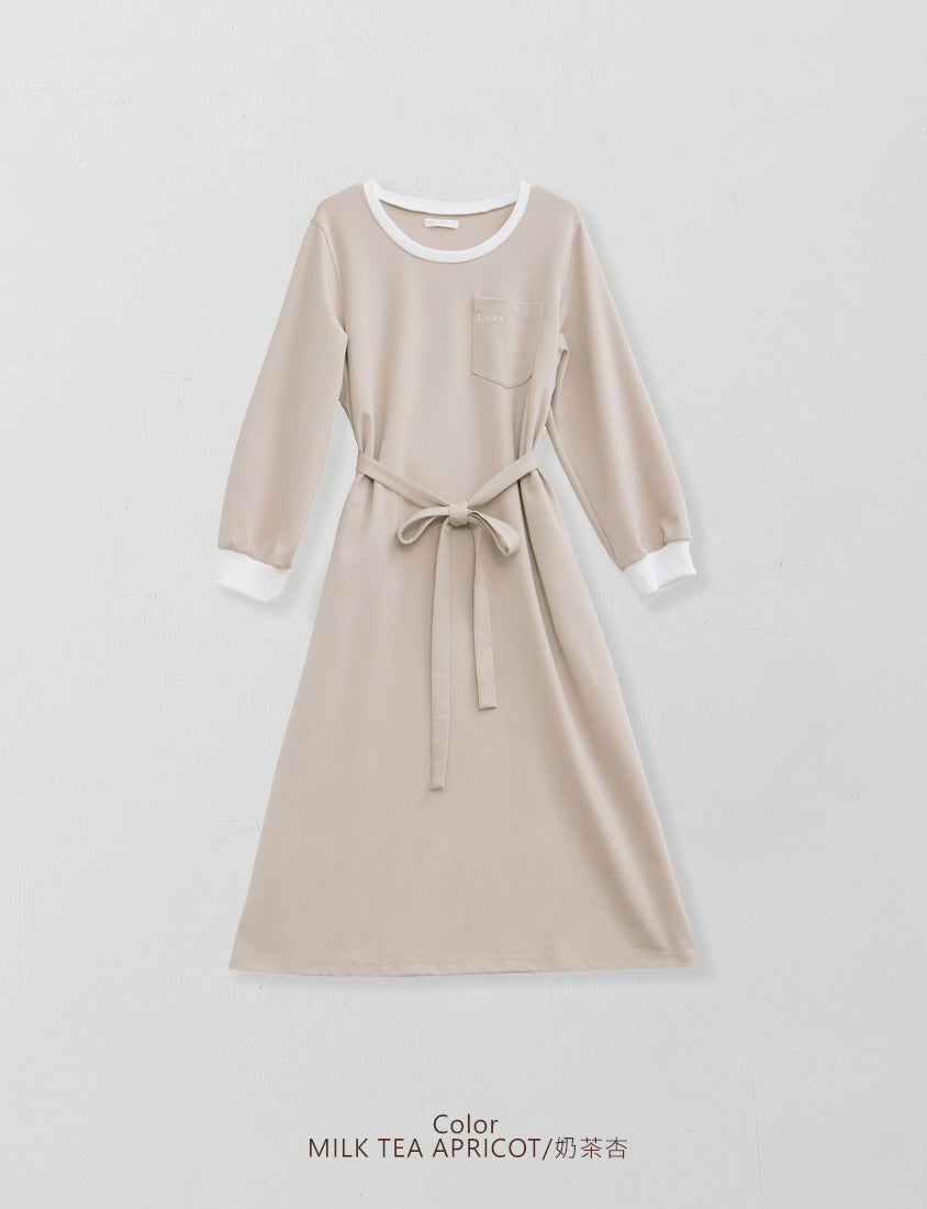 Cute Round Neck Colorblock Embroidered Plus Size Maxi Dress (With Tie)