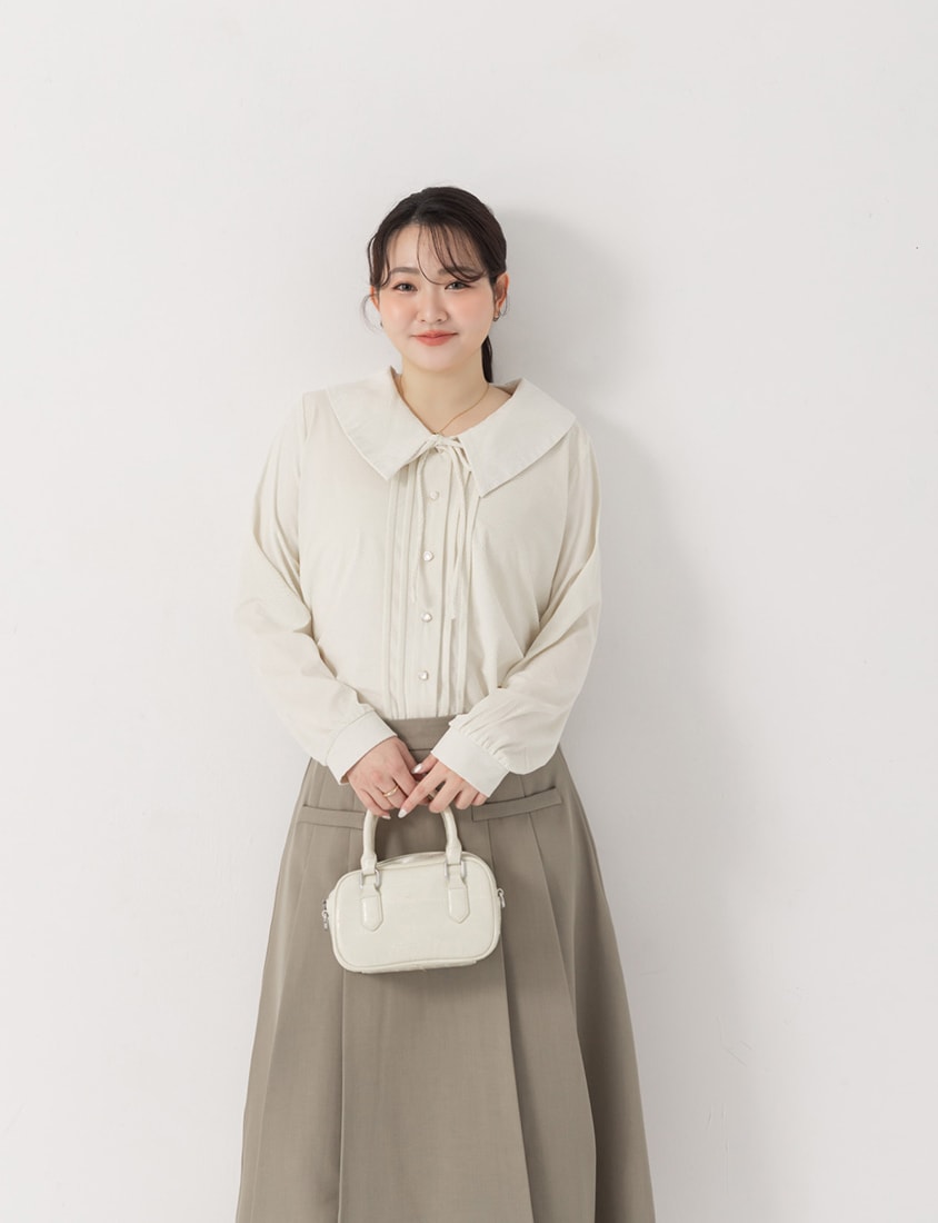MISS. Elegant Velvet Collar Plus Size Long Sleeve Shirt