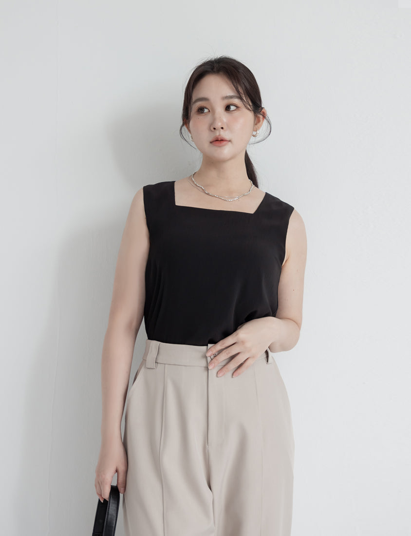 MISS. Textured Crinkle Chiffon Square Neck Plus Size Tank Top