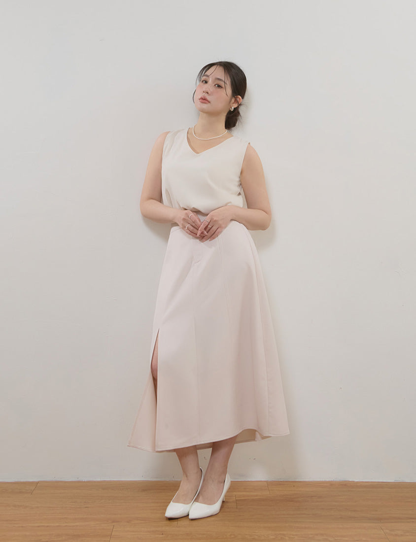 MISS. Silky Cool V-Waist Slit Tailored Plus Size Maxi Skirt