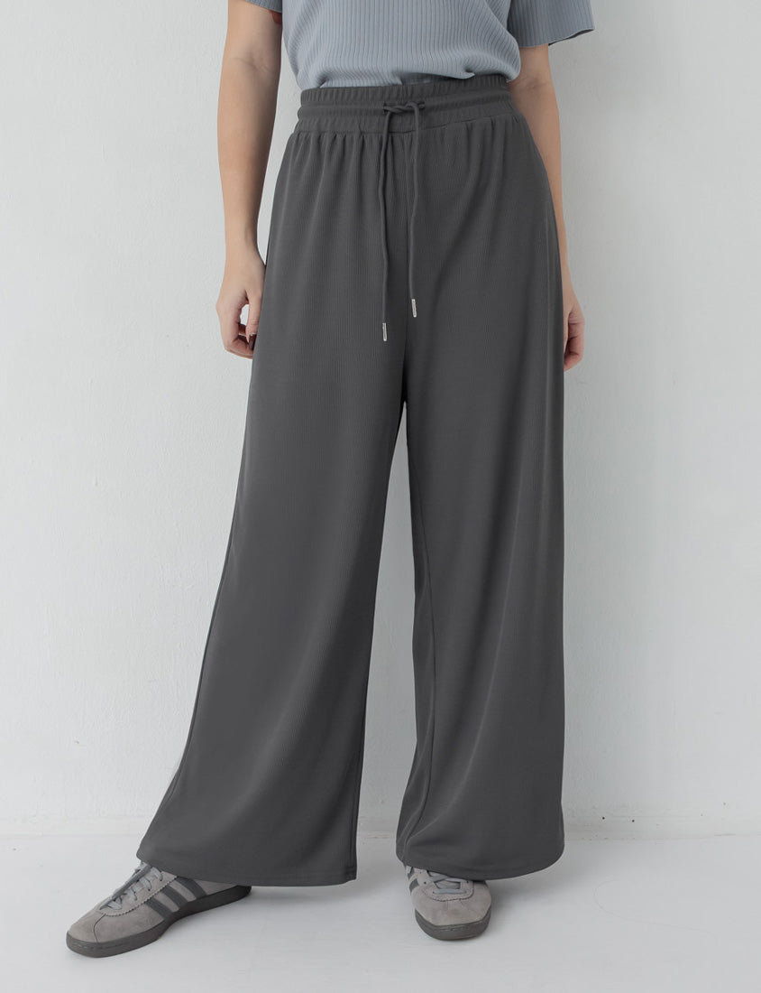 Hip-Contouring Slim Plus Size Wide Leg Pants (Long)