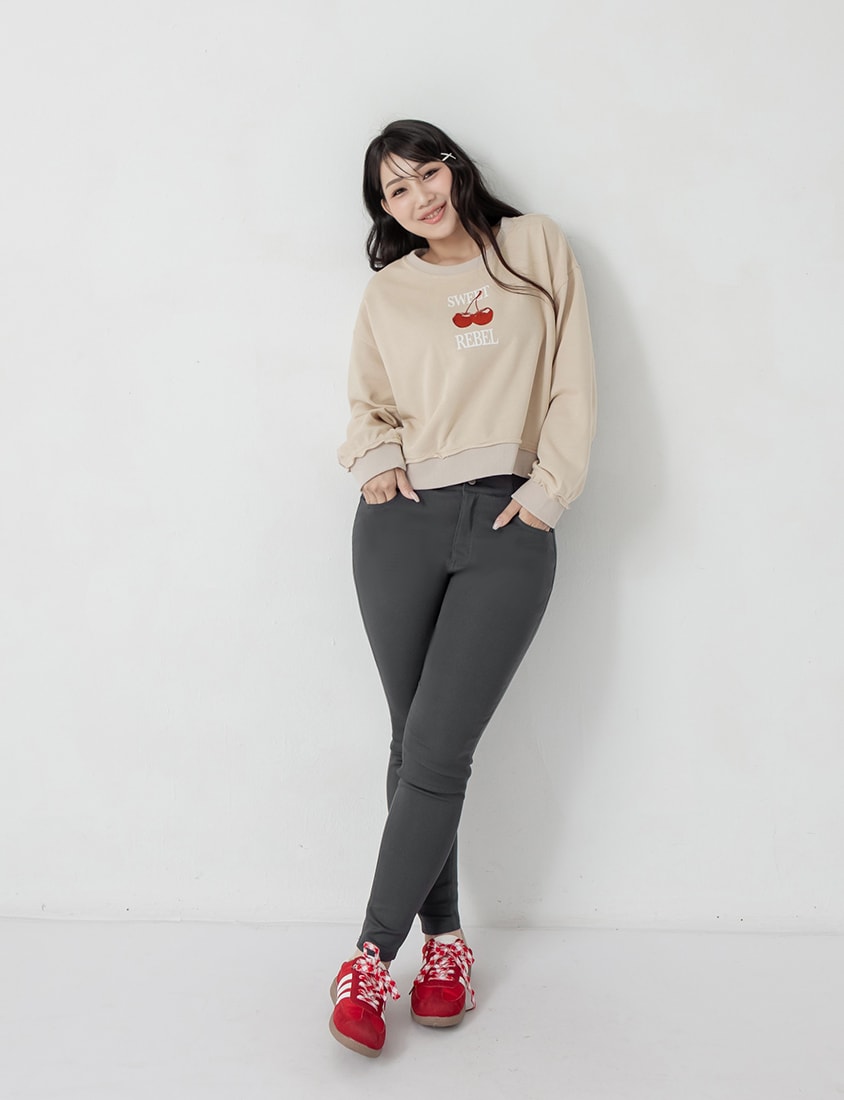 Cute Cherry Raw-Edge Oversized Sweatshirt