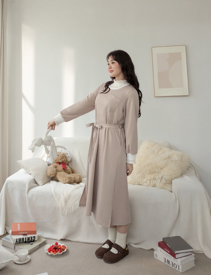 Cute Round Neck Colorblock Embroidered Plus Size Maxi Dress (With Tie)