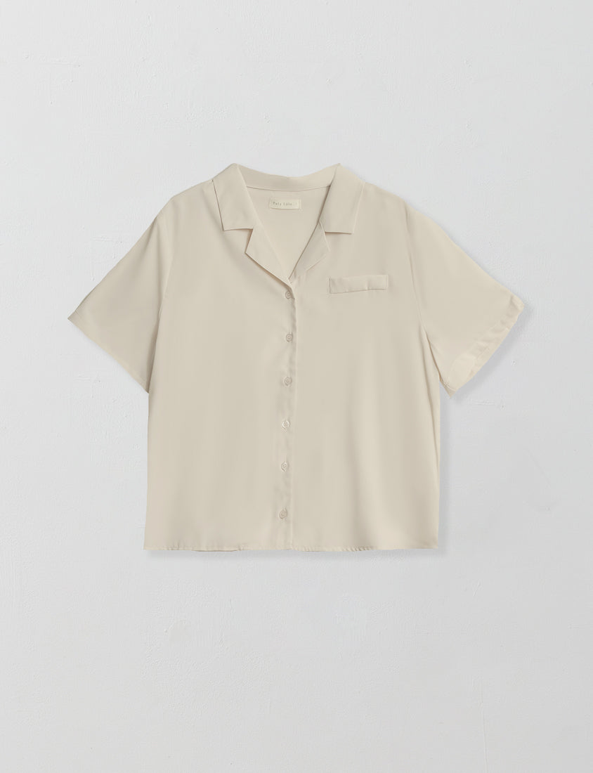 MISS. Minimal Textured Cuban Collar Plus Size Shirt