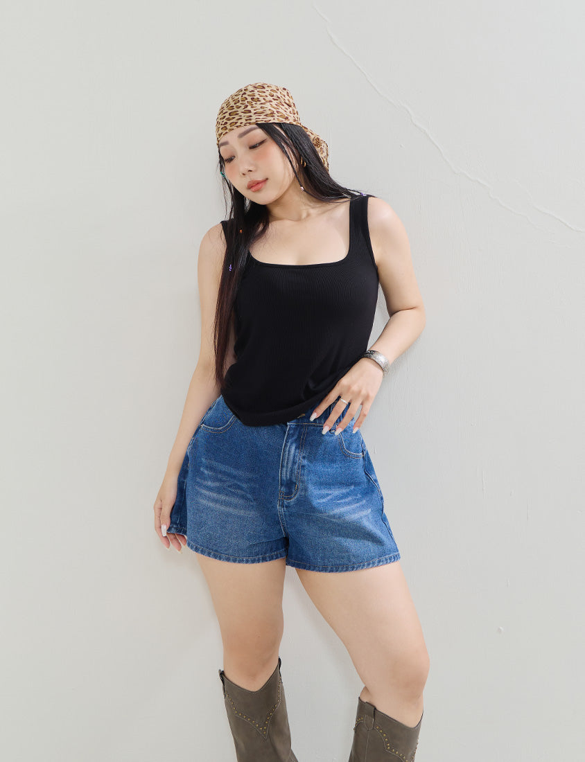 MUA! Sexy Open-Back Square Neck Plus Size Tank Top