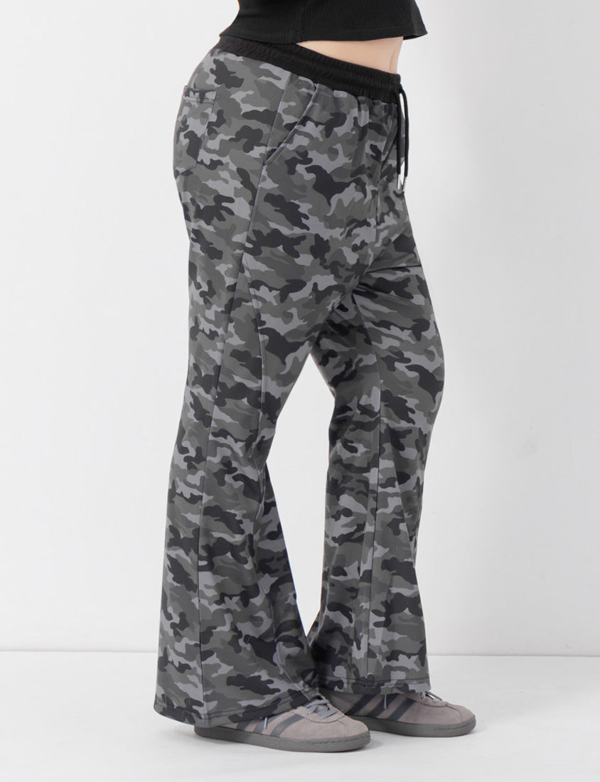 MUA! Cool Camo Drawstring Stitch Plus Size Flare Pants