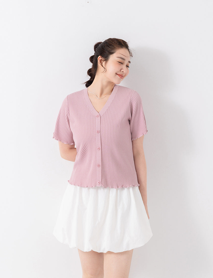 Playful Lettuce-Trim V-Neck Short Sleeve Knit Plus Size Top