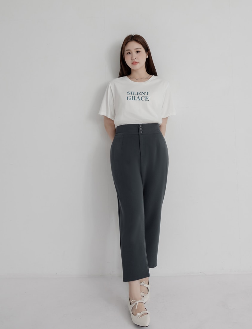 MISS. Basic Graphic Print Plus Size Short Sleeve Tee