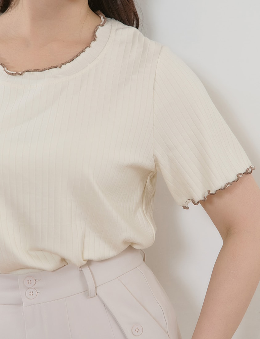 Cute Ruffle Trim Ribbed Plus Size Top