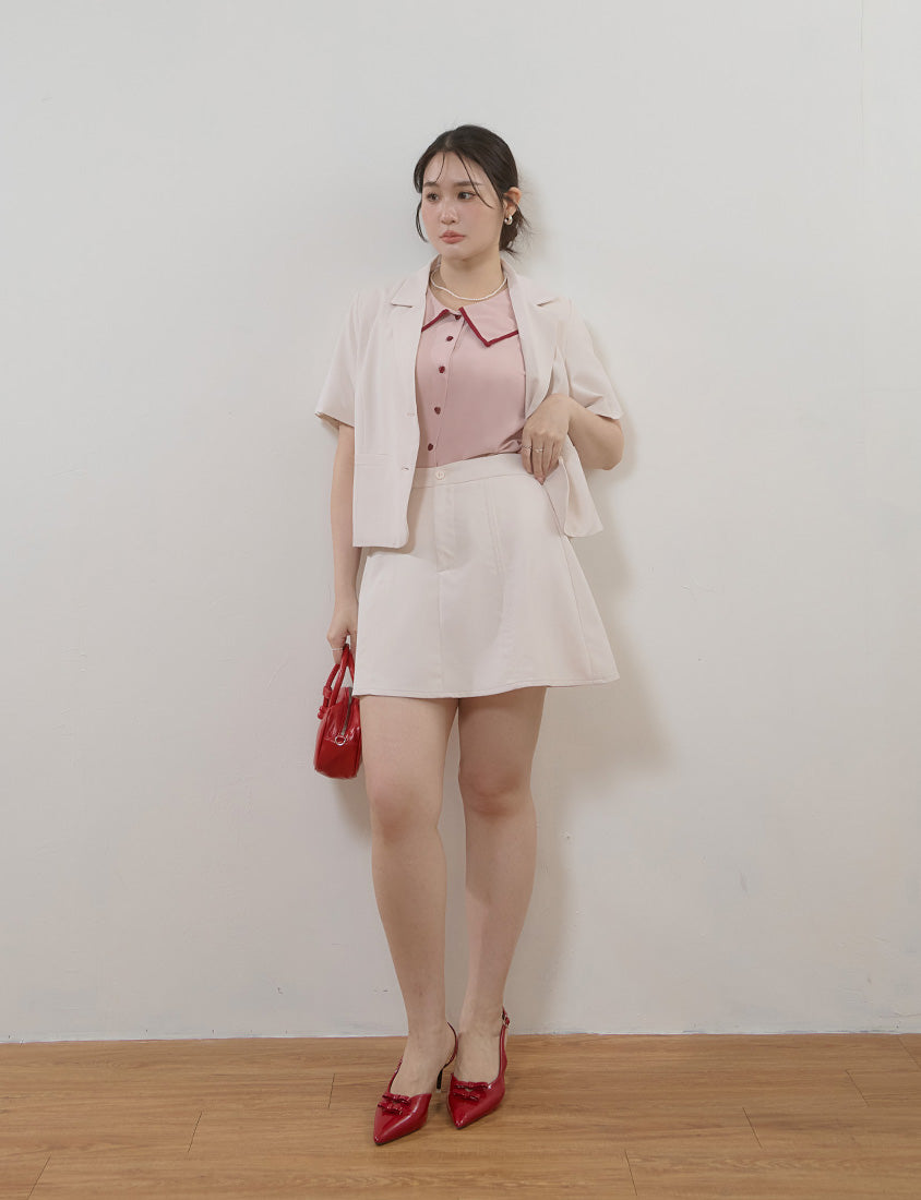 MISS. Contrast Doll Collar Heart Button Plus Size Shirt