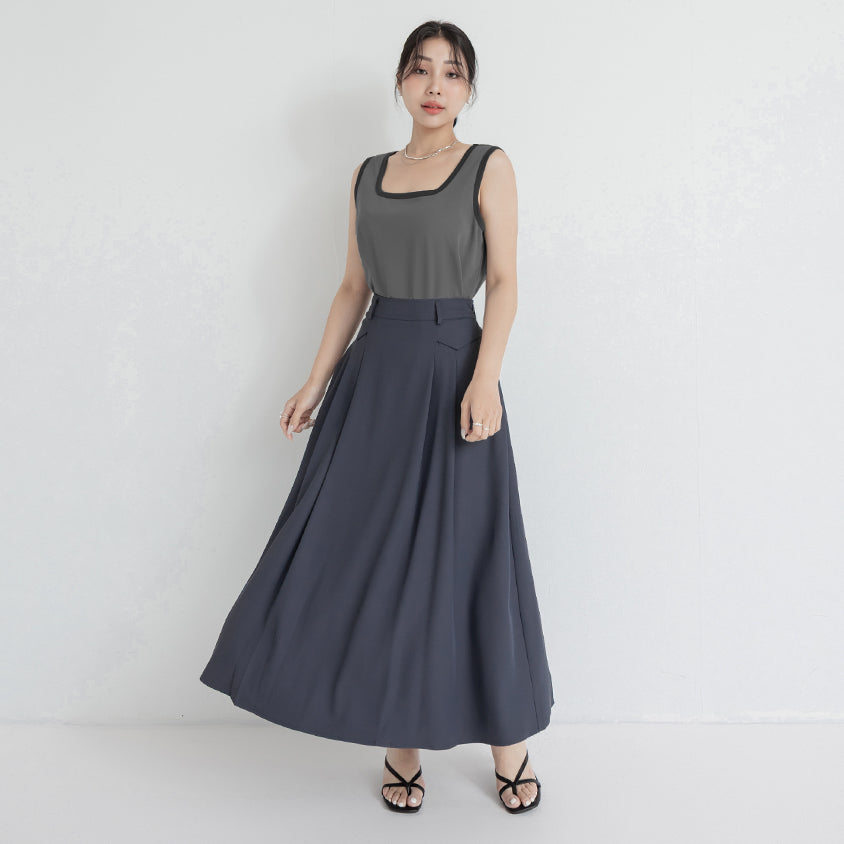 MISS. Slim Fit Tailored Pleated A-Line Plus Size Maxi Skirt