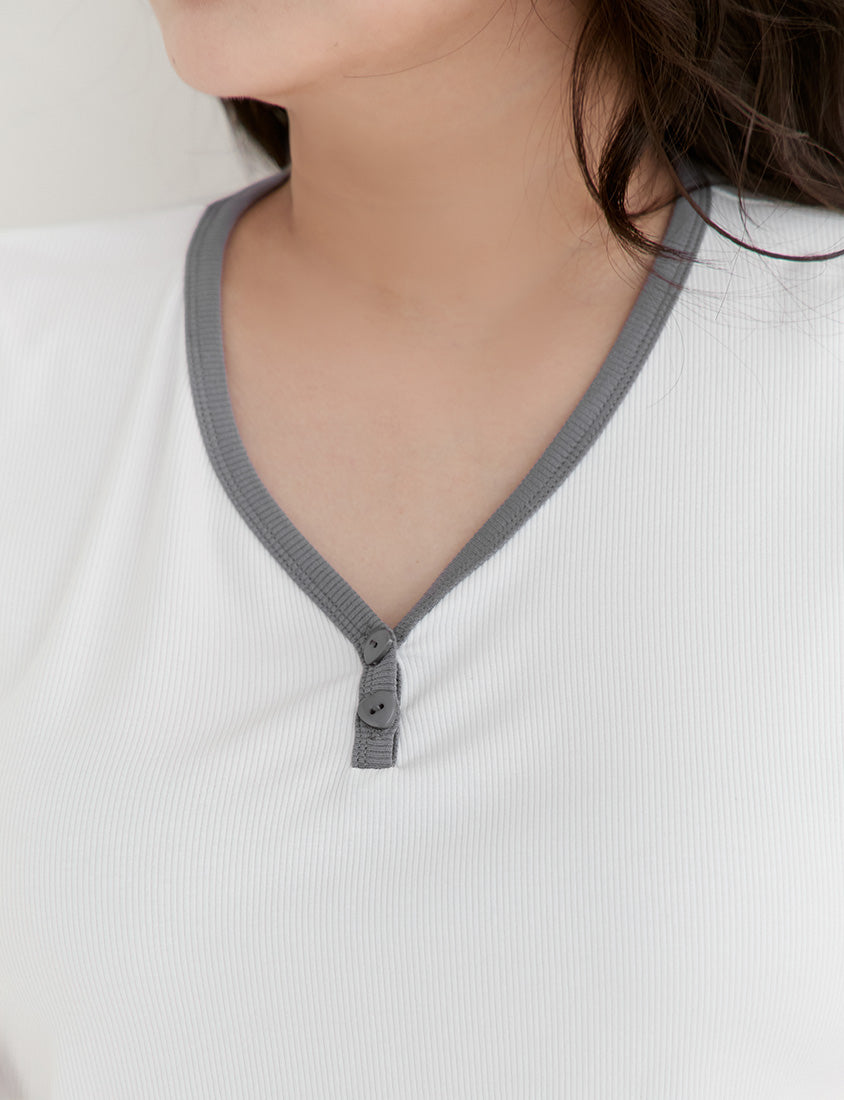 Simple V-Neck Contrast Ribbed Plus Size Tee