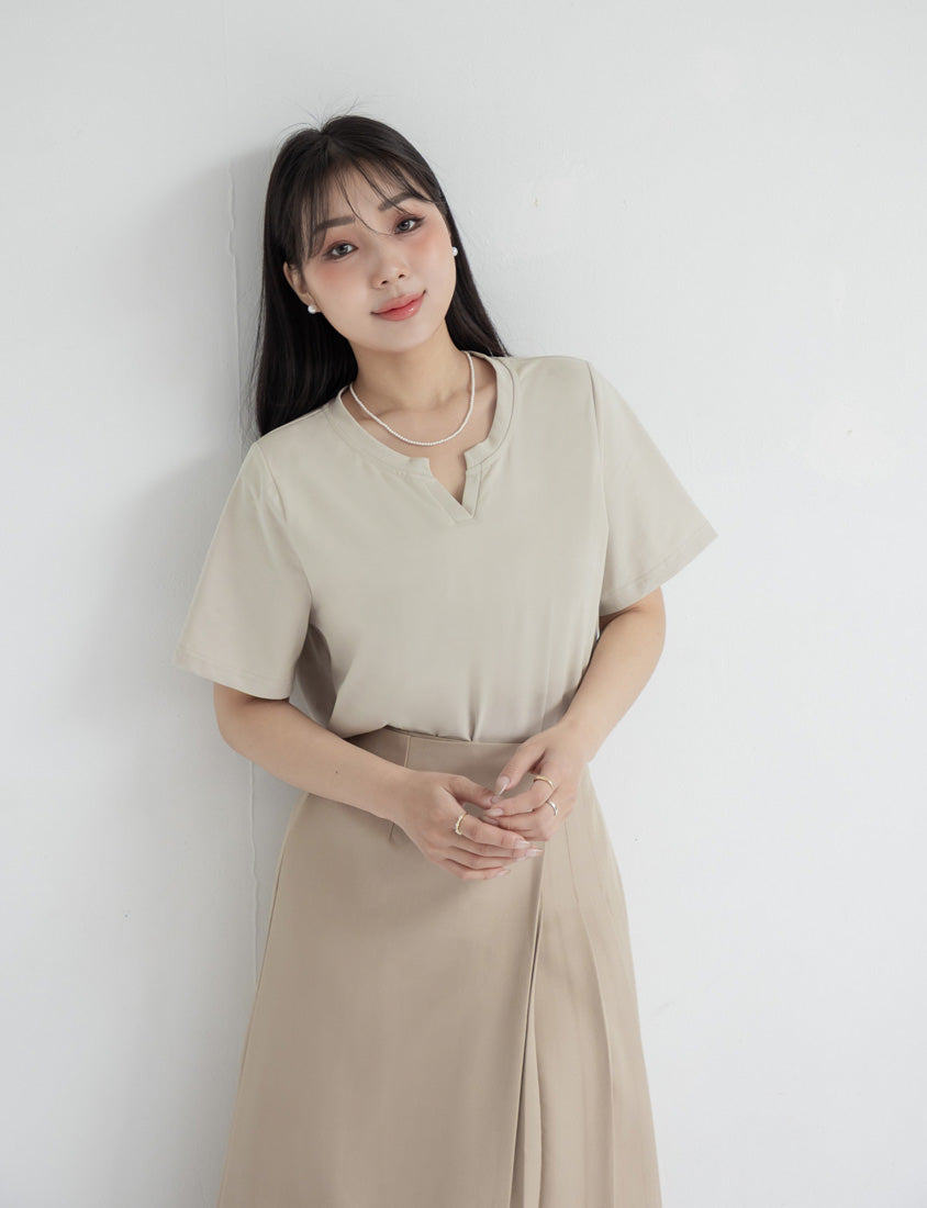 MISS. Silky Cool V-Neck Plus Size Tee