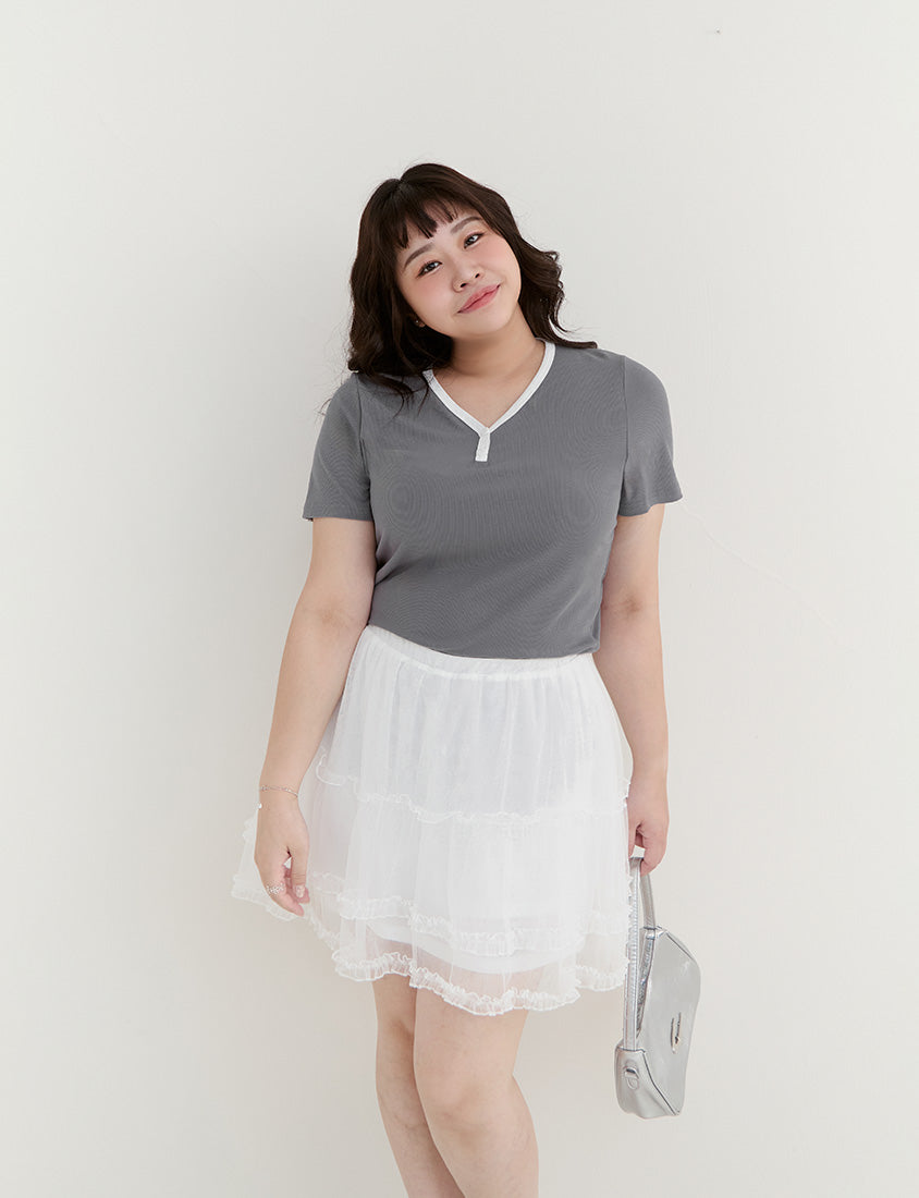 Simple V-Neck Contrast Ribbed Plus Size Tee
