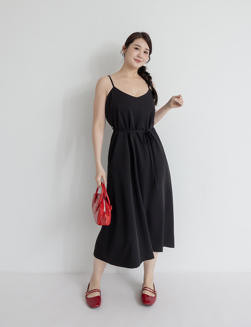 Wrinkle-Resistant A-Line Plus Size Cami Maxi Dress (With Waist Tie)