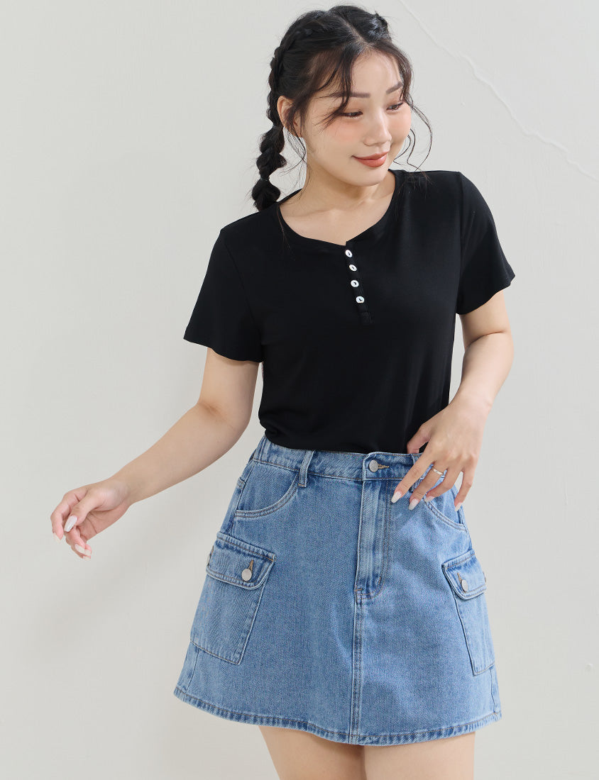 Half-Placket Shell Button Stretch Plus Size Top
