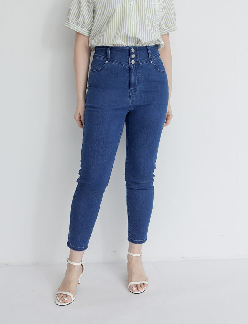 Cooling Tech Leg-Lengthening Plus Size Jeans