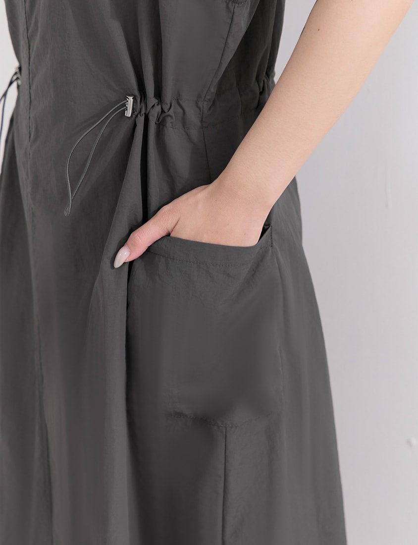 Light Utility Adjustable Strap Plus Size Maxi Dress