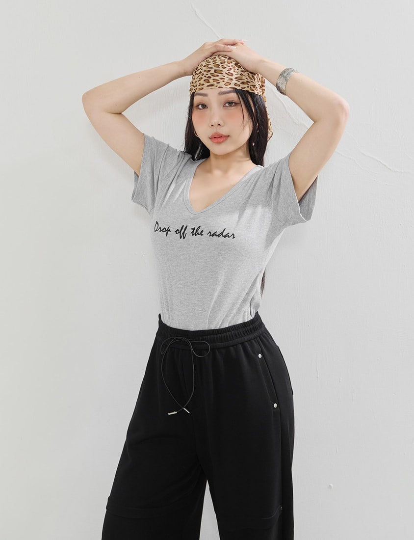 MUA! V-Neck Printed Ribbed Plus Size Top