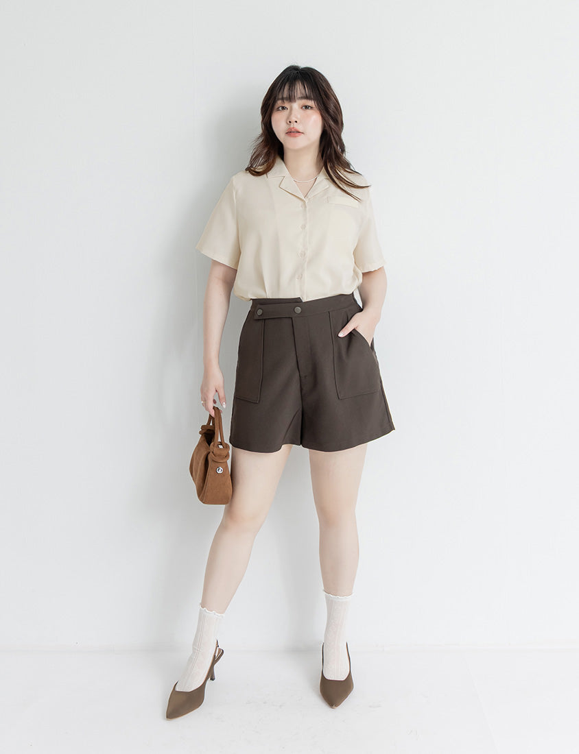 MISS. Minimal Textured Cuban Collar Plus Size Shirt