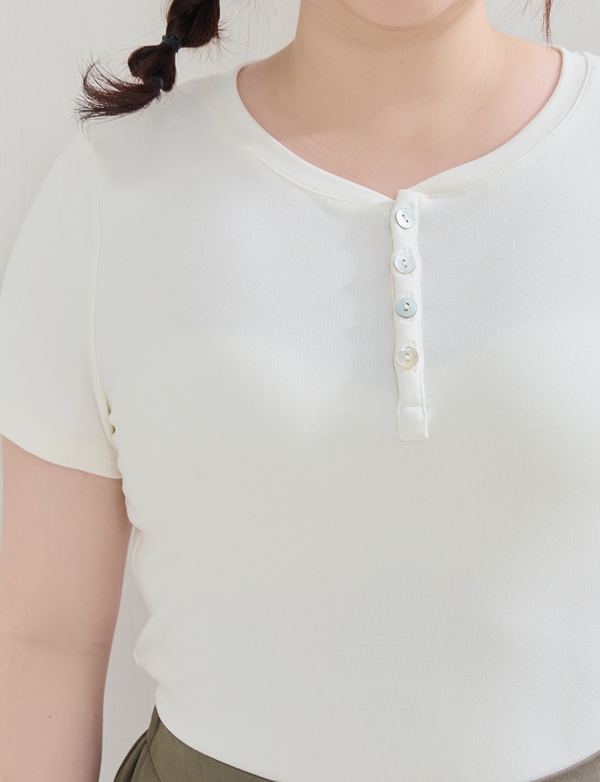 Half-Placket Shell Button Stretch Plus Size Top