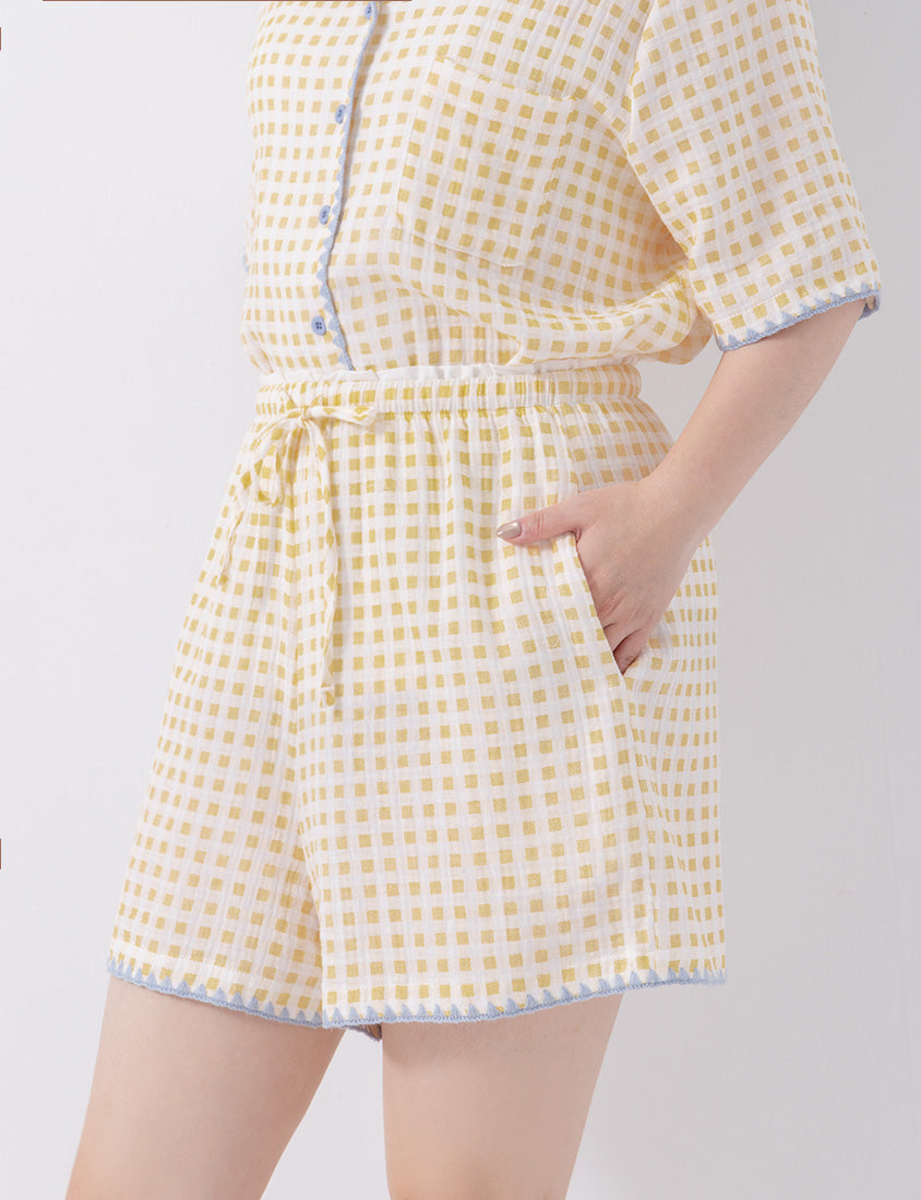 Skin-Friendly Gingham Contrast Ruffle Casual Plus Size Shorts