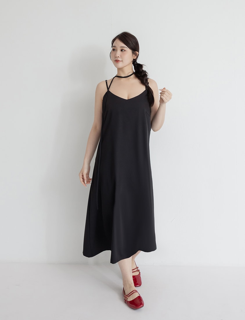 Wrinkle-Resistant A-Line Plus Size Cami Maxi Dress (With Waist Tie)