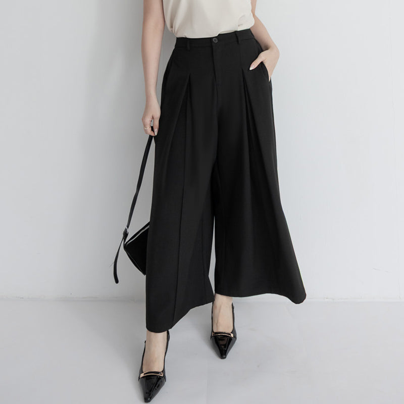 Pleated Cropped Plus Size Wide-Leg Pants