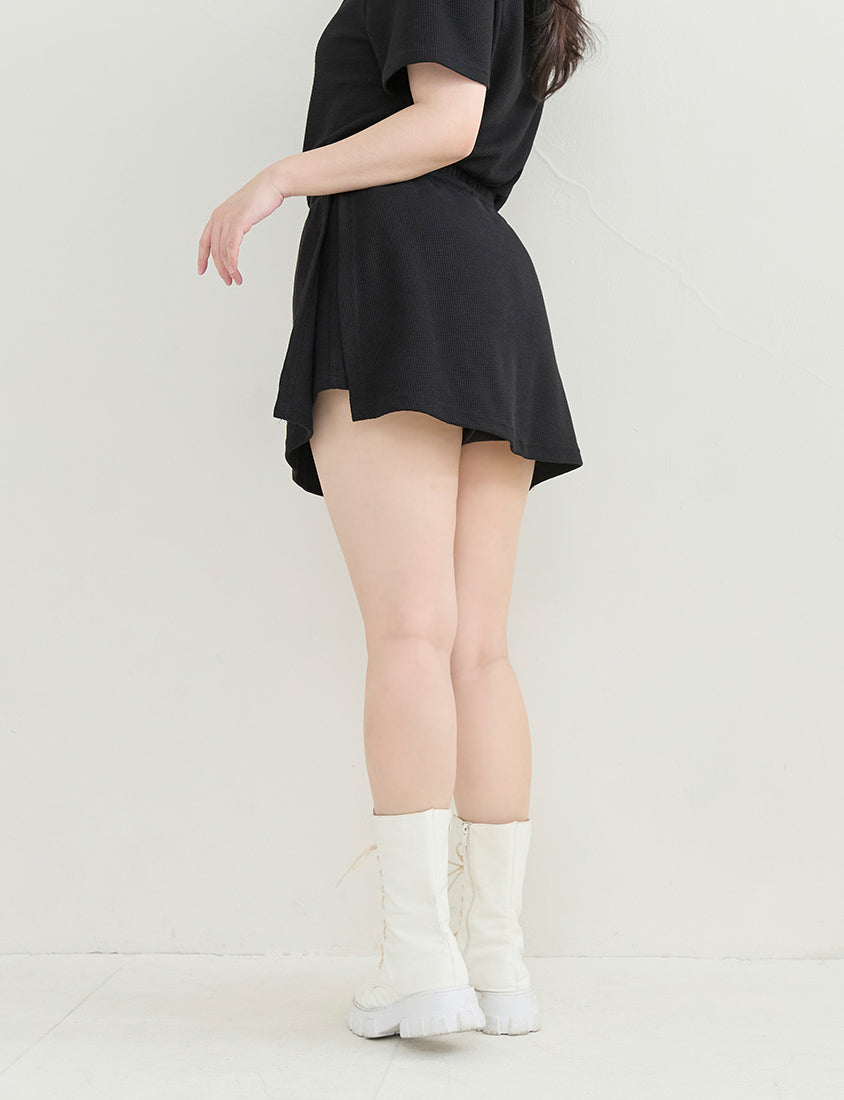 Waffle Knit Butterfly Embroidered Plus Size Skort