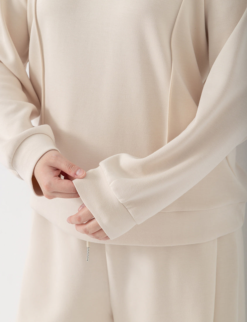 Apple-Shaped Friendly! Perfect Fit Seamed Yogurt Touch Plus Size Sweater