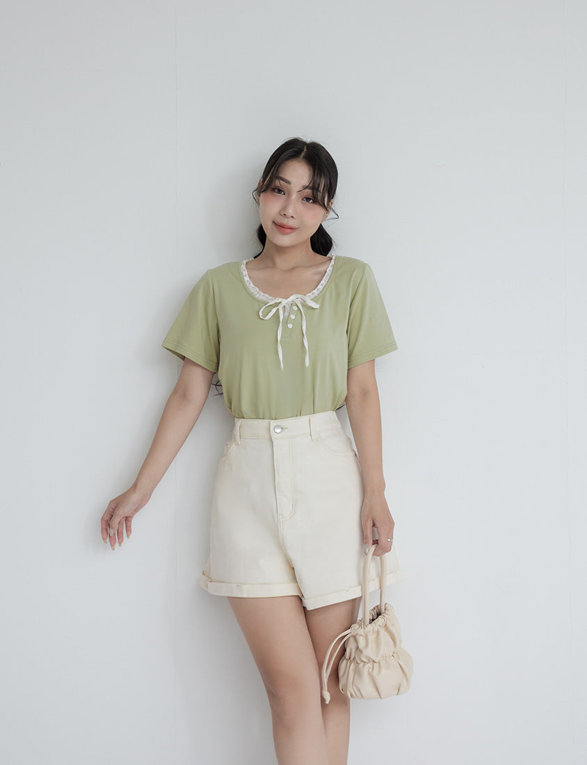 Classic Stretch Twill Cuffed Plus Size Shorts