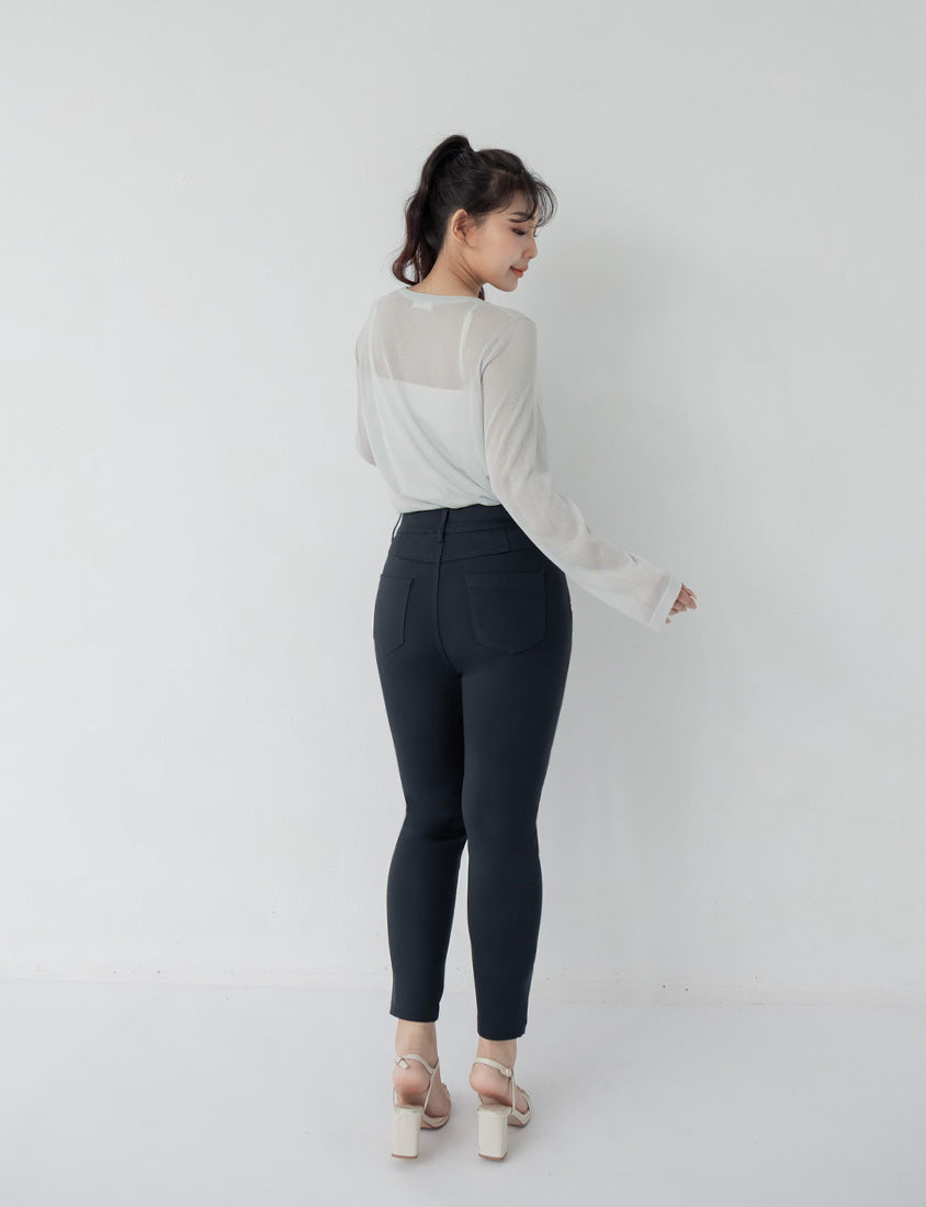 Tummy-Flattering Plus Size Slimming Pants 2.0 (Short)