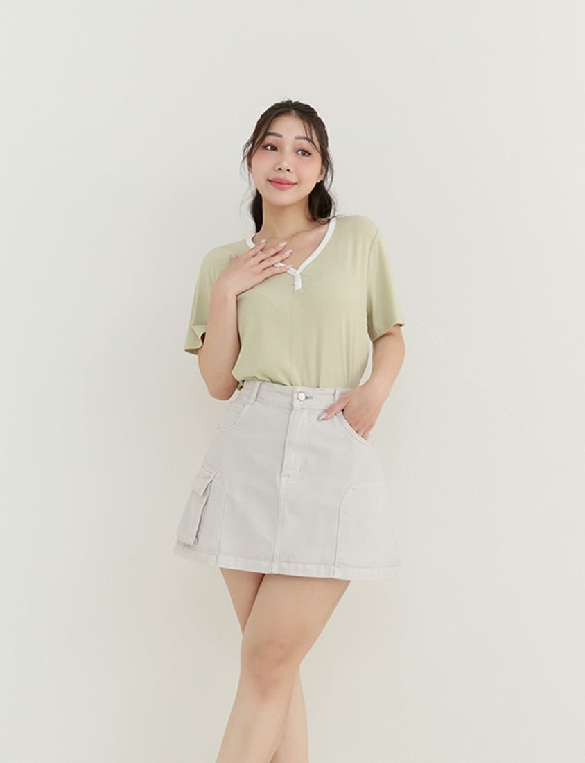 Simple V-Neck Contrast Ribbed Plus Size Tee