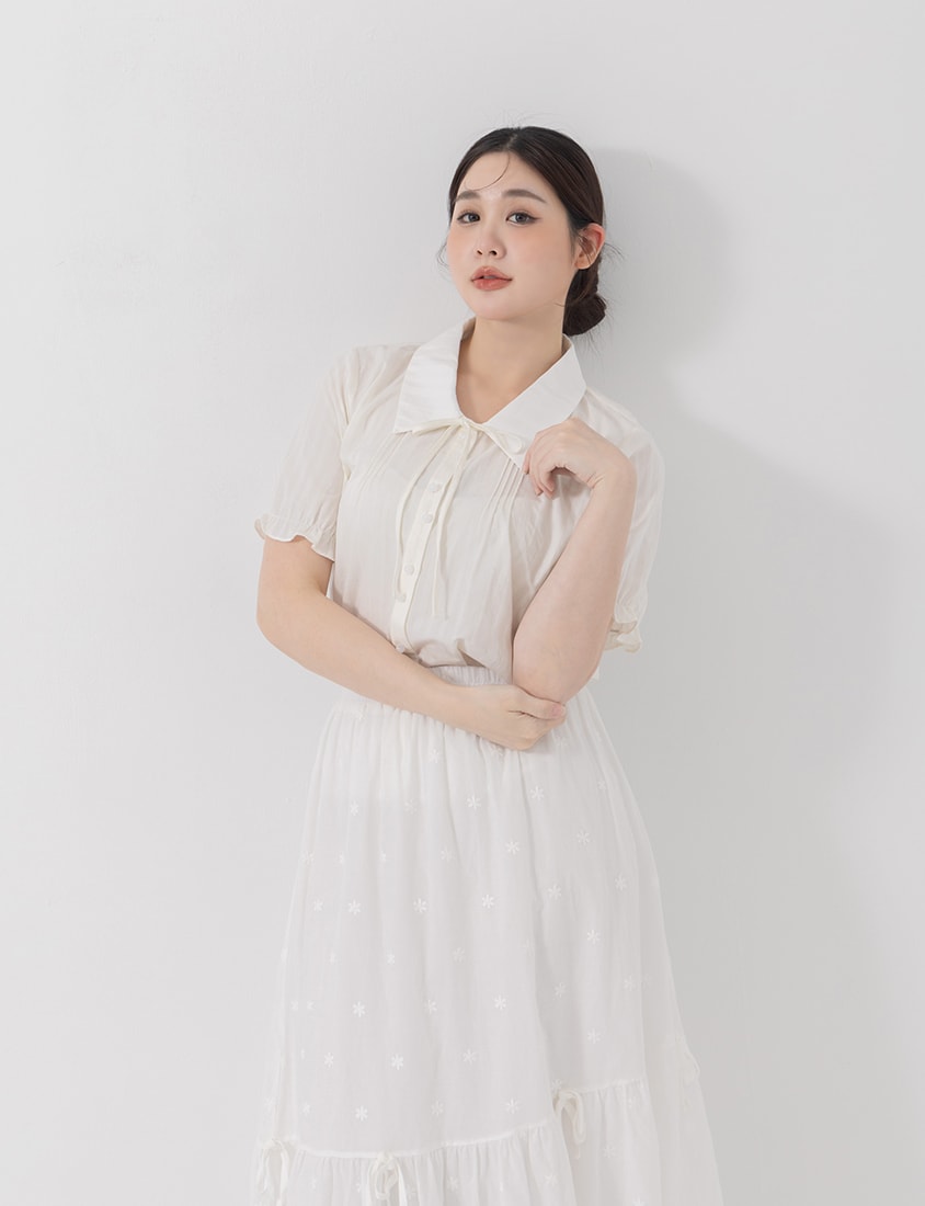 Sweet Pleated Collar Tie-Front Puff Sleeve Plus Size Shirt