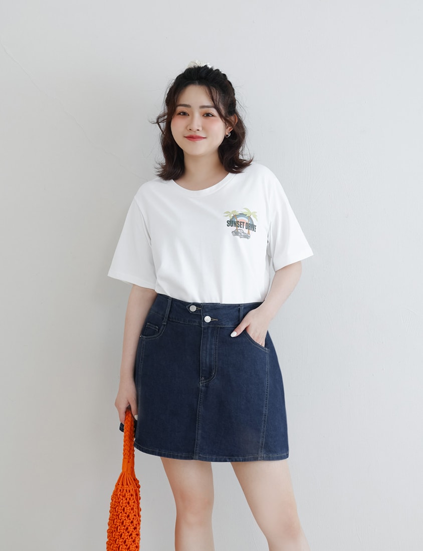Summer Sunset Graphic Crewneck Plus Size Tee