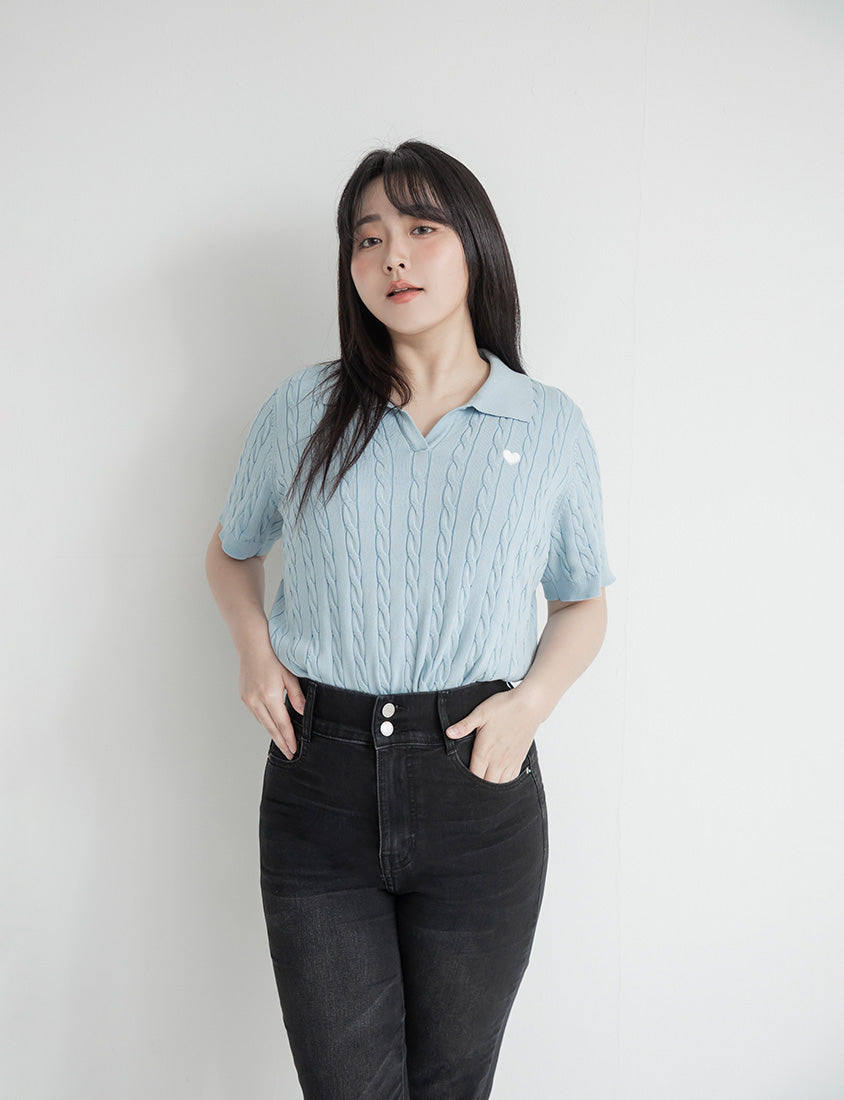 Heart Embroidered V-Neck Cable Knit Short Sleeve Plus Size Top