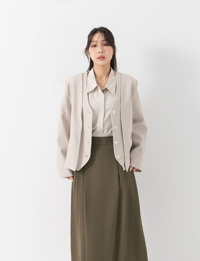MISS. Elegant Heart Buckle Belt Pleated Plus Size Maxi Skirt