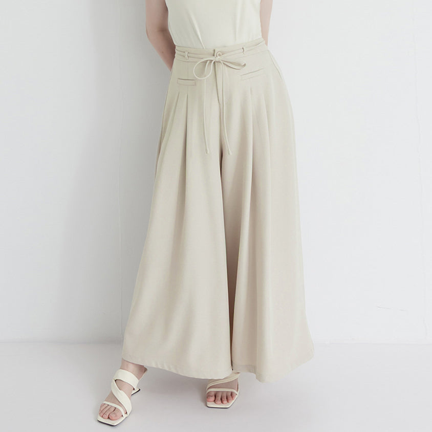 MISS. Pleated Cropped Plus Size Wide Leg Pants (With Waist Tie)