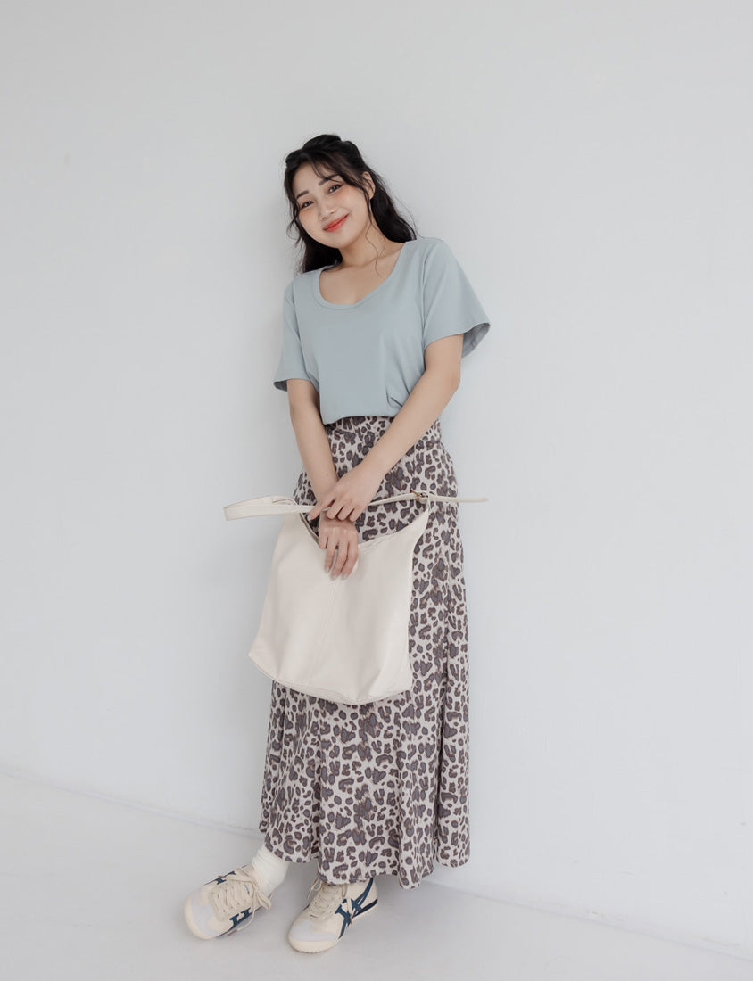 U-Neck Multicolor Plus Size Comfy Slim Tee