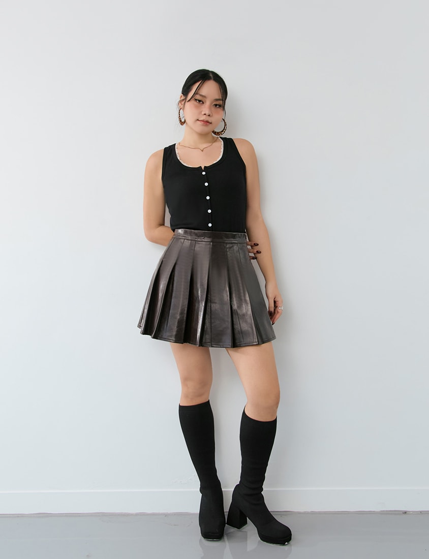 MUA! Faux Button Lace Panel Plus Size Ribbed Vest
