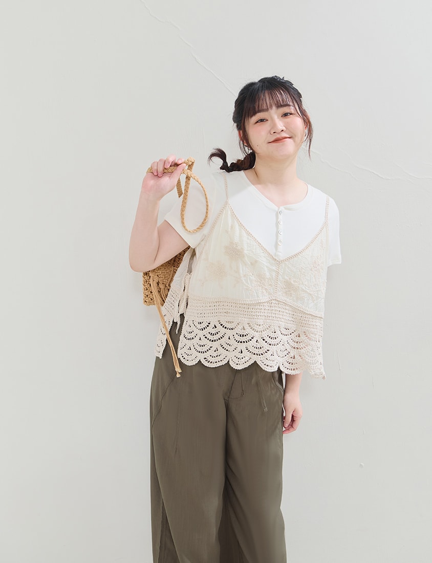Half-Placket Shell Button Stretch Plus Size Top