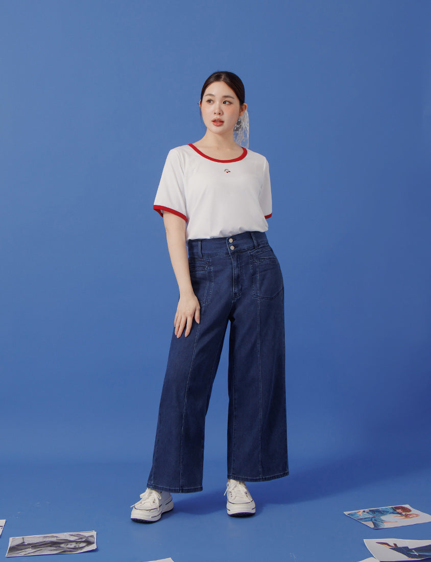Contrast Cherry Embroidery Crewneck Plus Size Tee