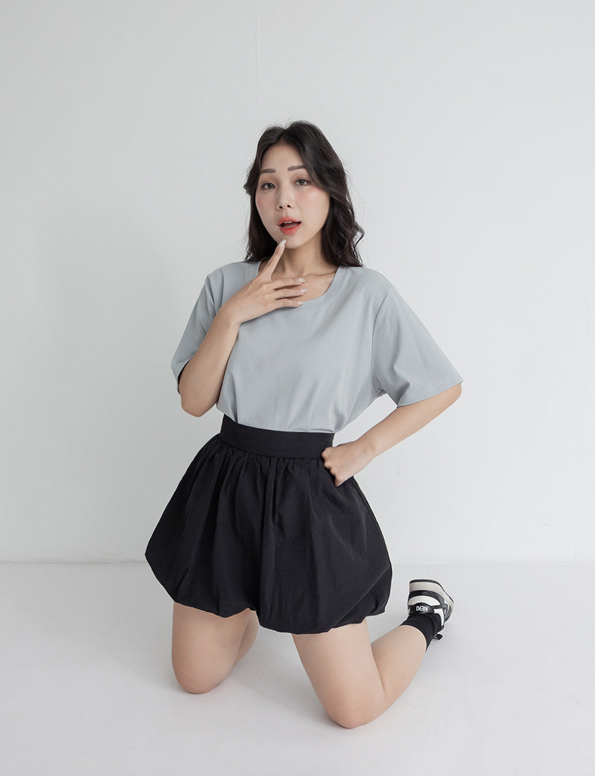 Back Elastic Bubble Hem Plus Size Mini Skirt