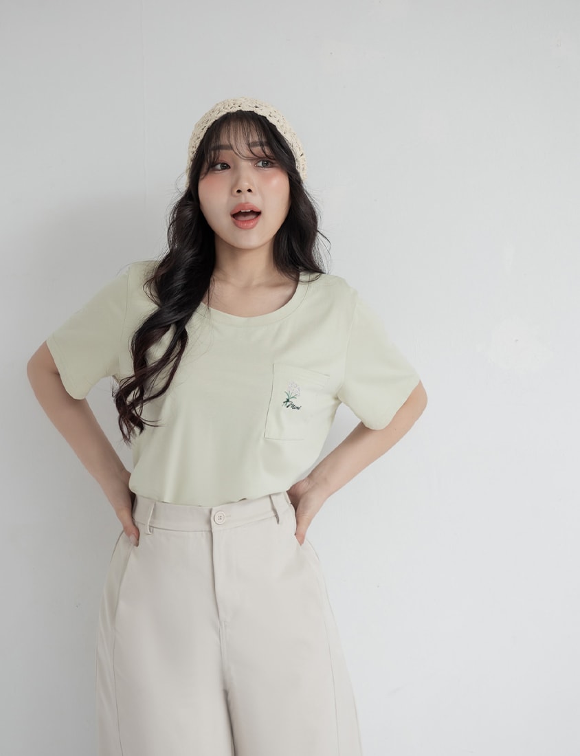 Silky Cool Floral Embroidery Plus Size Tee