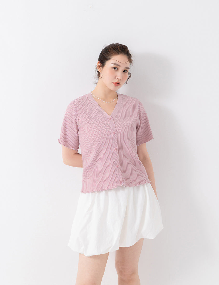 Playful Lettuce-Trim V-Neck Short Sleeve Knit Plus Size Top