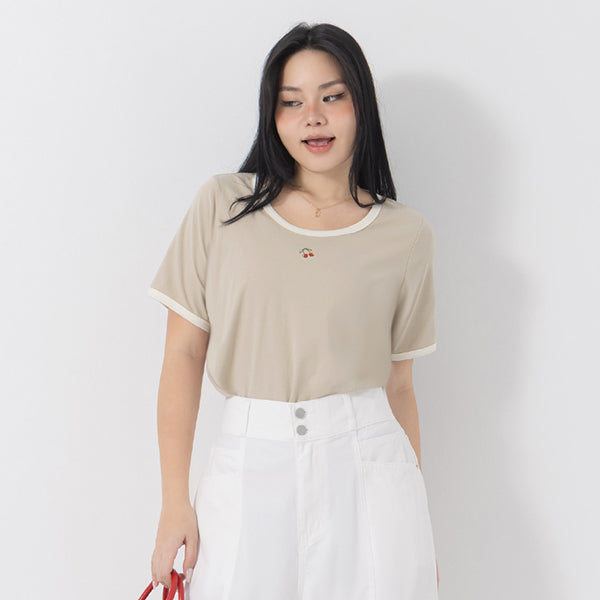 Contrast Cherry Embroidery Crewneck Plus Size Tee