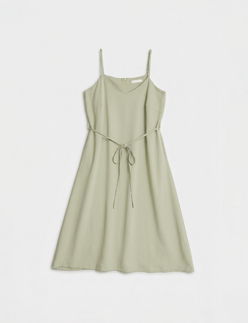 Wrinkle-Resistant A-Line Plus Size Cami Maxi Dress (With Waist Tie)