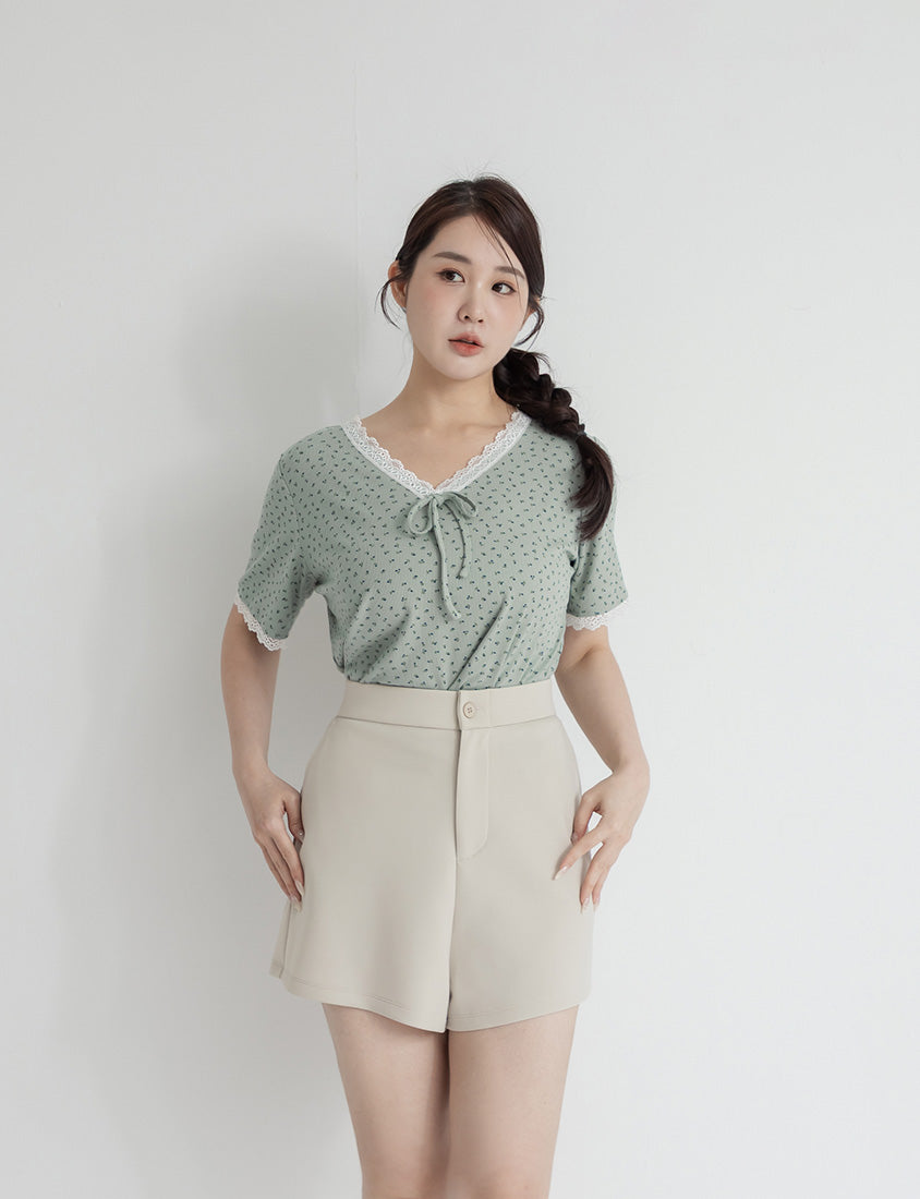 Cottage Lace Floral Ribbed Plus Size Tee