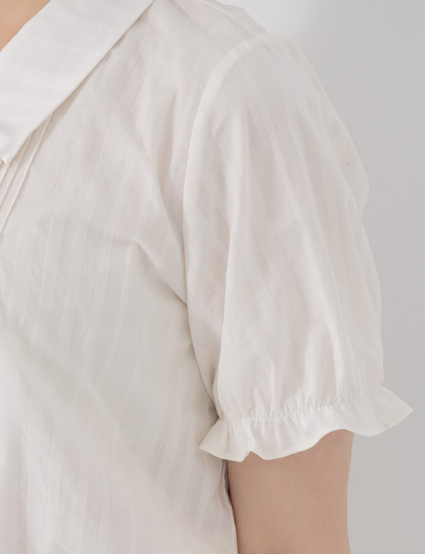 Sweet Pleated Collar Tie-Front Puff Sleeve Plus Size Shirt