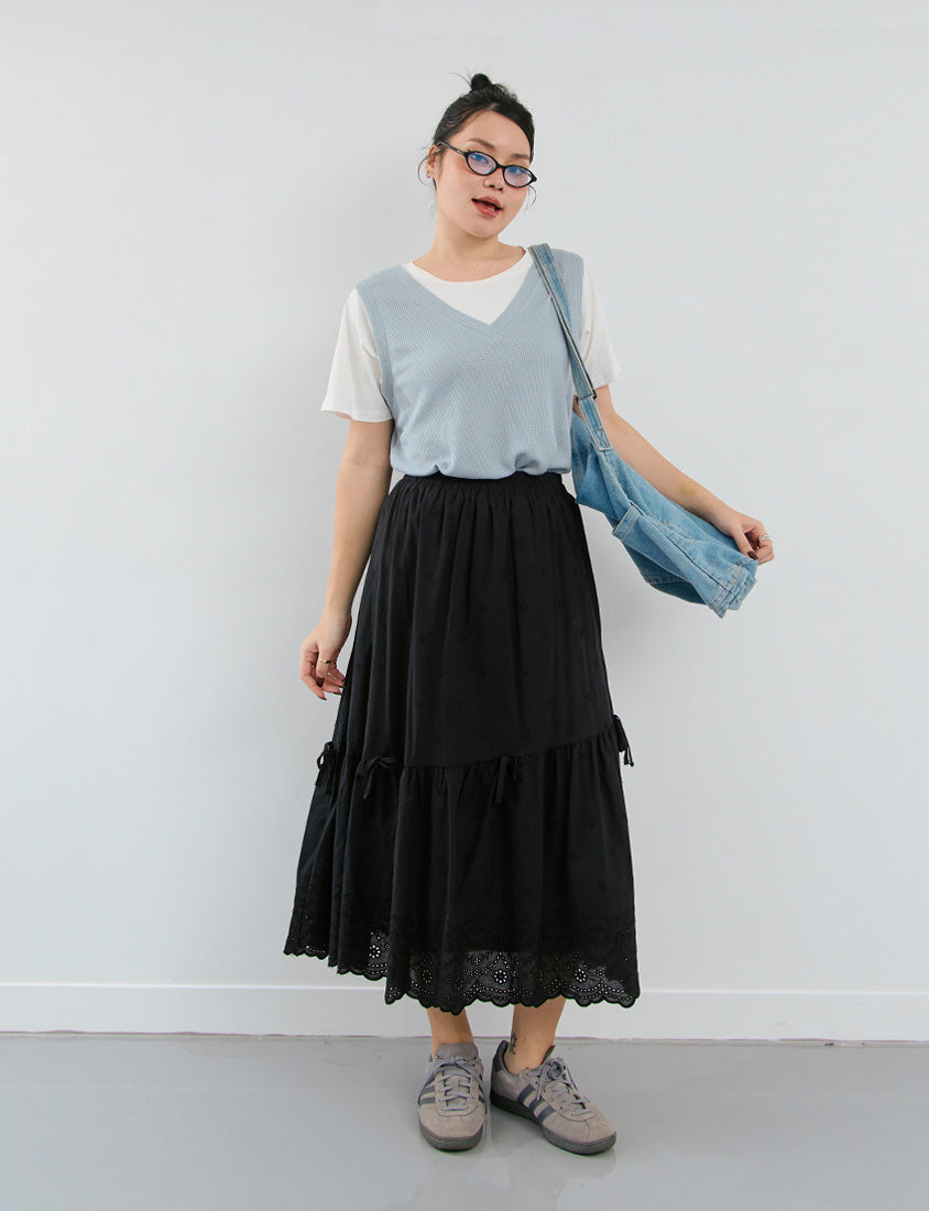 Romantic Intricate Lace Bow Plus Size Maxi Skirt